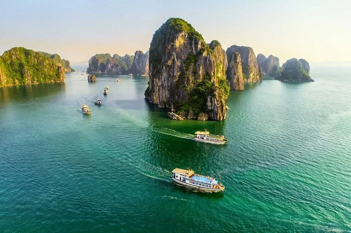 Hanoi, Ha Long Bay, Da Nang and Saigon Highlights